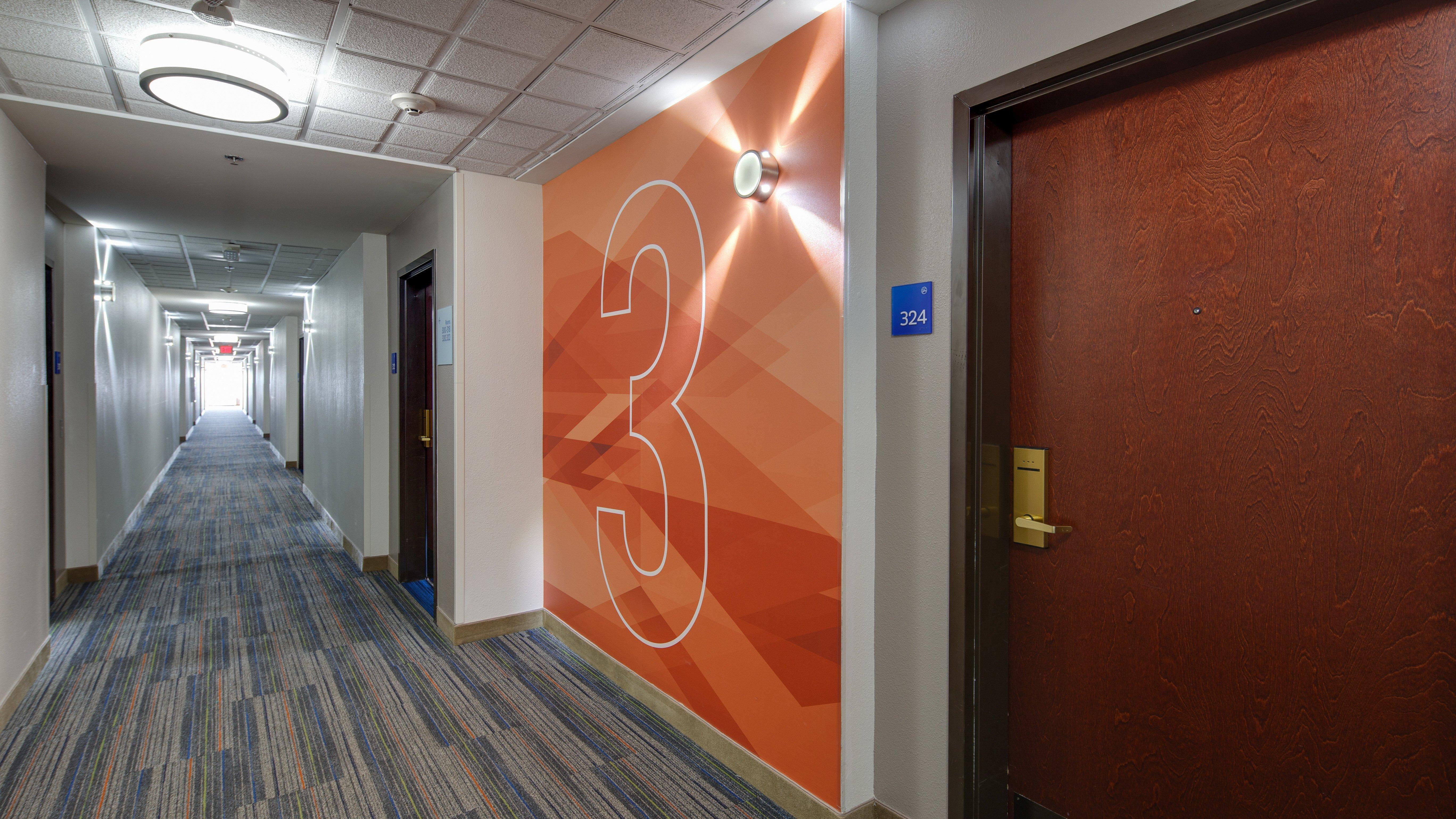 Holiday Inn Express & Suites Detroit - Farmington Hills By Ihg Northville Kültér fotó