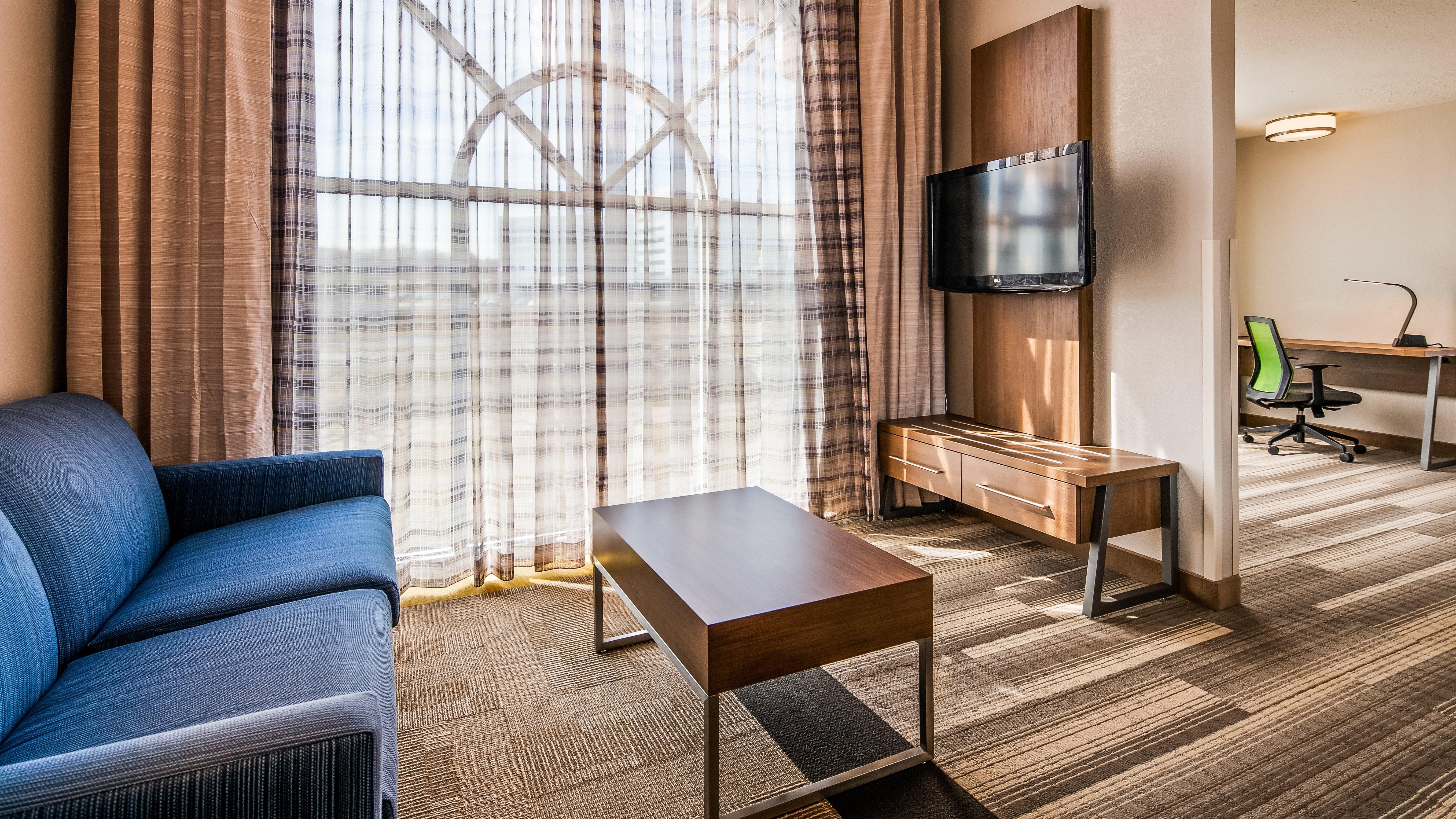 Holiday Inn Express & Suites Detroit - Farmington Hills By Ihg Northville Kültér fotó