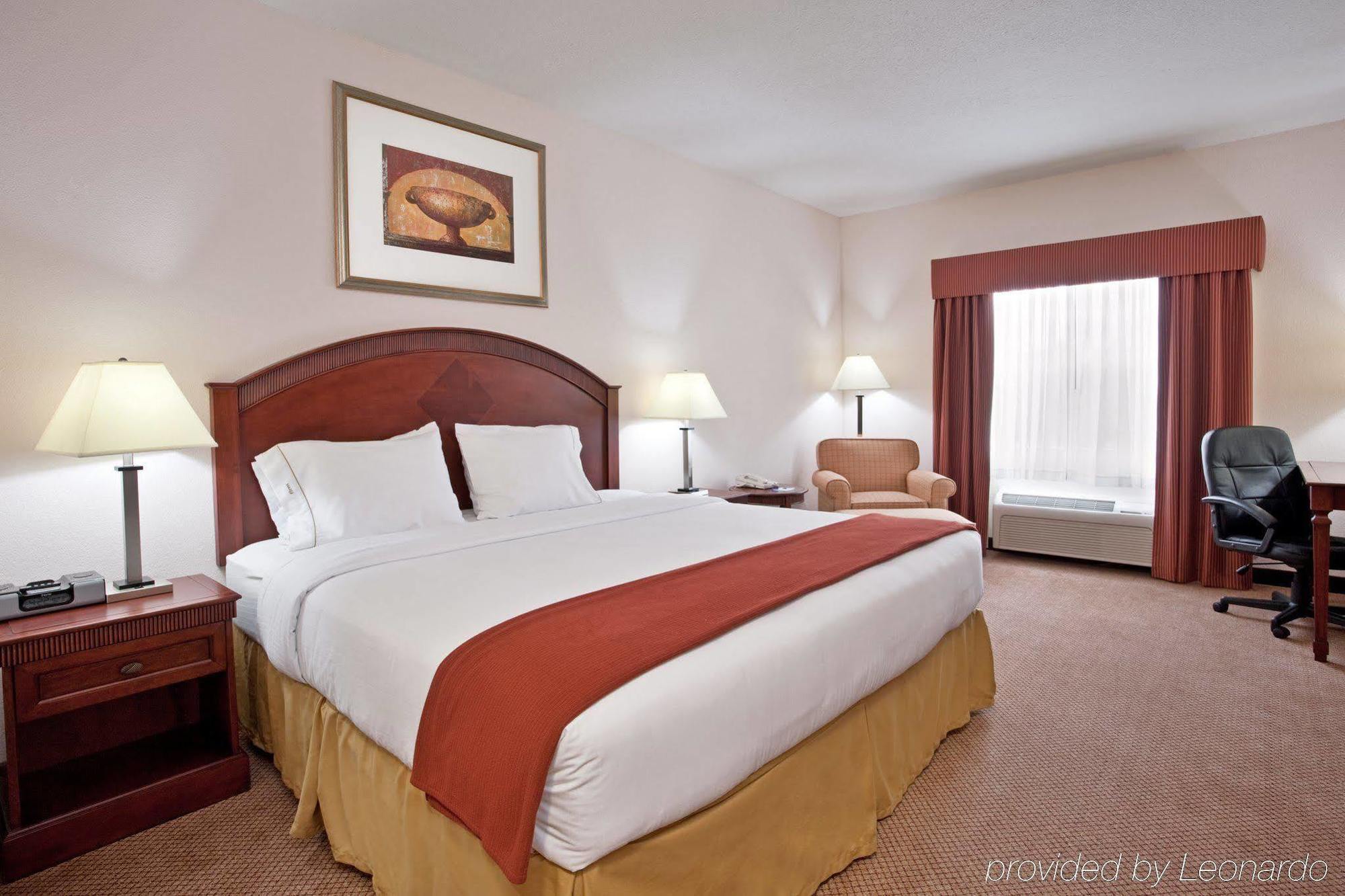 Holiday Inn Express & Suites Detroit - Farmington Hills By Ihg Northville Kültér fotó